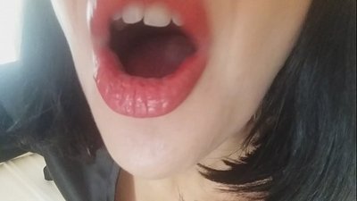 Heval, dêya te îro nahêle tu biçî dibistanê... Pir hewcedariya min bi te heye...